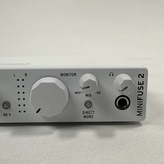 Arturia MiniFuse 2 USB-C Audio MIDI Interface w Box Cable Tested Working White