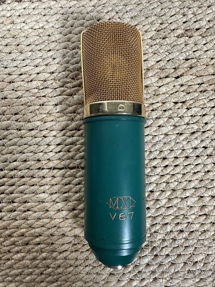 MXL V67G Large-diaphragm Condenser Microphone Gold & Green READ