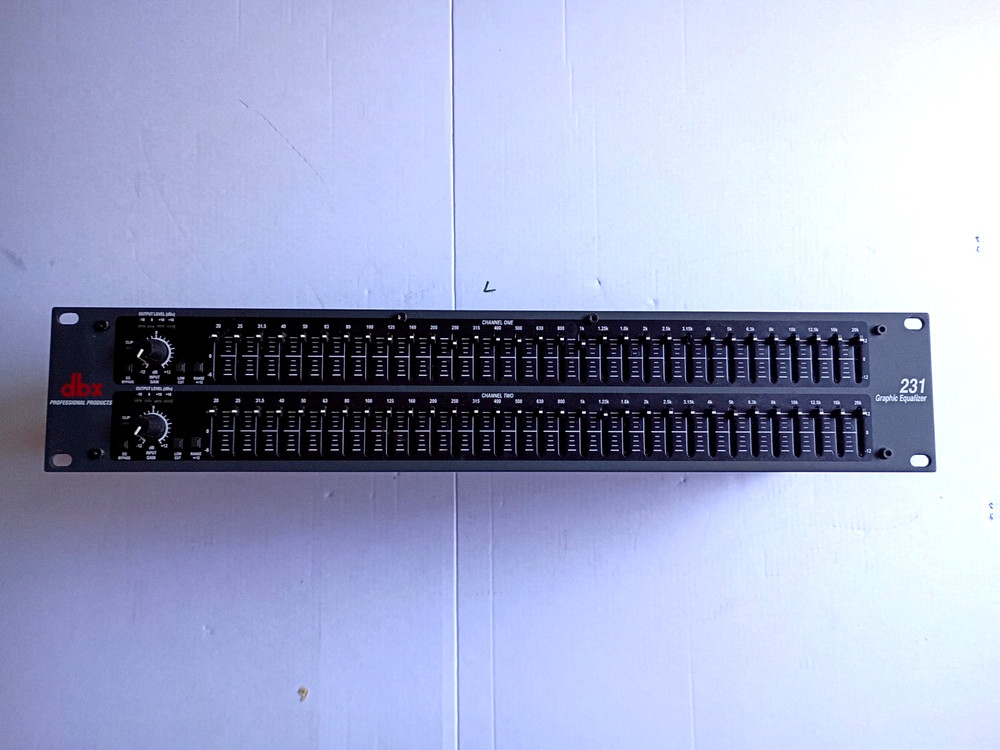 dbx 231 Dual Channel 31-Band Graphic Equalizer Rackmount Pro Audio EQ. Good Cond