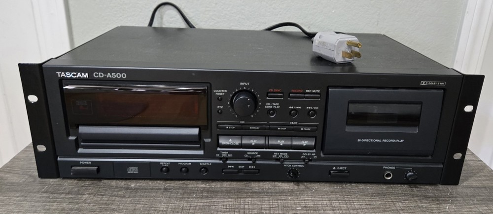 For Parts or Repair Tascam CD-A500 CD Player / Cassette Combination Deck