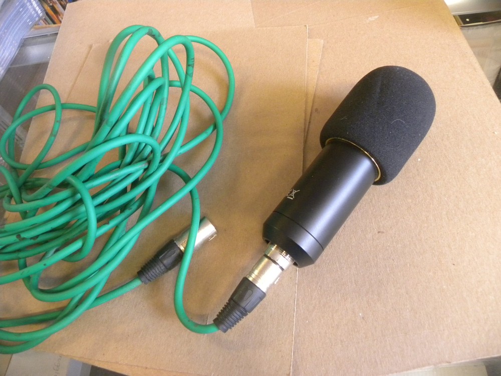 NEEWER NW-800 Condenser Microphone with XLR Mic Cable Tested Working