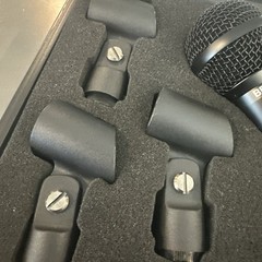 Set of 3 BEHRINGER XM1800S Dynamic Wired Professional Microphones w/Case & Cable