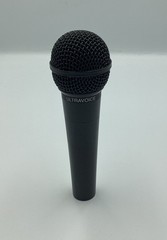Behringer ULTRAVOICE XM8500 Dynamic Vocal Cardioid Microphone