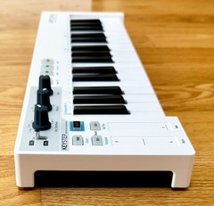 ARTURIA KeyStep Controller Sequencer 32 Key MIDI Keyboard White