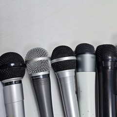 Lot of 10 Mixed Microphones – Untested, Used, Various Models and Colors