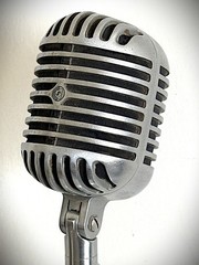 Vintage 1940s Shure 55 Dynamic Microphone, gorgeous & working, w/stand-cable