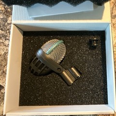 AKG D112 MKII Dynamic Bass Drum Mic, Cardioid, XLR 3-Pin, Mountable
