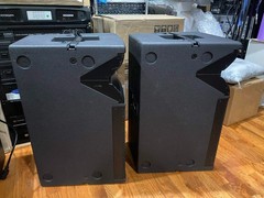 2x VRX932LA-1 12 inch Two-Way Line Array Loudspeaker System [PAIR]