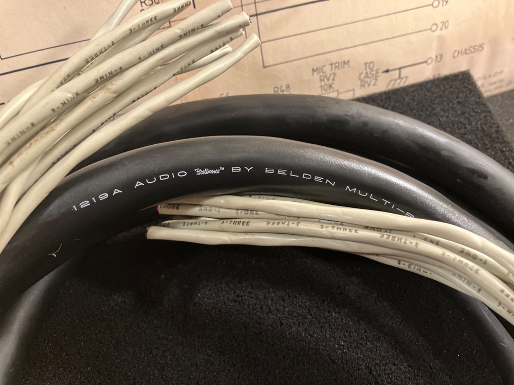 9-Pair, BELDEN 1219A ‘Brilliance‘ cable. 10-ft pieces, shrink-wrapped fanouts