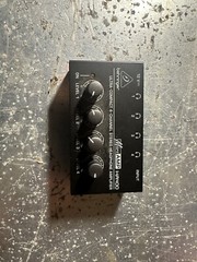 Behringer HA-400 Ultra Compact 4-Channel Stereo Headphone Amplifier