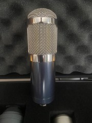 MXL Ribbon Mic Collection w. Case