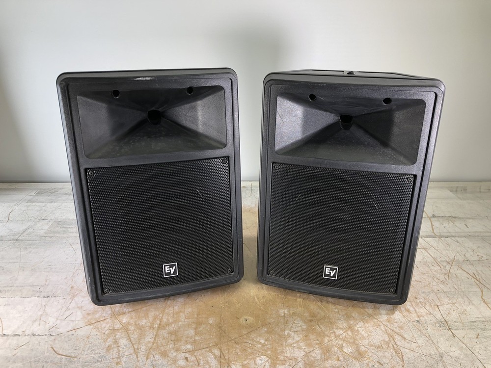 (LOT OF 2) ELECTRO-VOICE SX80 INDOOR/OUTDOOR TWO WAY SPEAKER SYSTEM