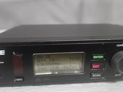 Shure ULXD4 J50 Digital Wireless Receiver 572-636 MHz POWER ADAPTER NOT INCLUDED