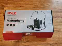Pyle UHF Professional Wireless Microphone System Kit Black Conference PDWMU112