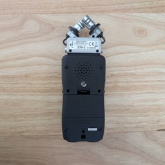 Zoom H5 4-Track Portable Digital Recorder – XYH-5 XY Stereo Mic Module – Case