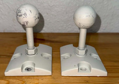 Pair Of JBL 179-00002-00 179-00002-01 Ball Mounts for Control 25 and 28 Speakers