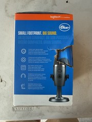 Blue Yeti Nano USB Premium Dual-Pattern Microphone with Blue Voice