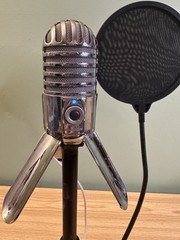 Samson Meteor Studio Condenser Professional Podcast Mic USB + Stand & Pop Filter