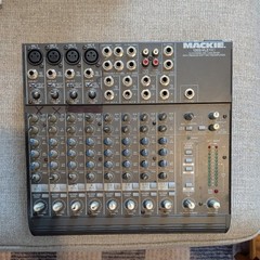 Mackie 1202VLZ PRO 12-Channel Compact Mixer made in usa