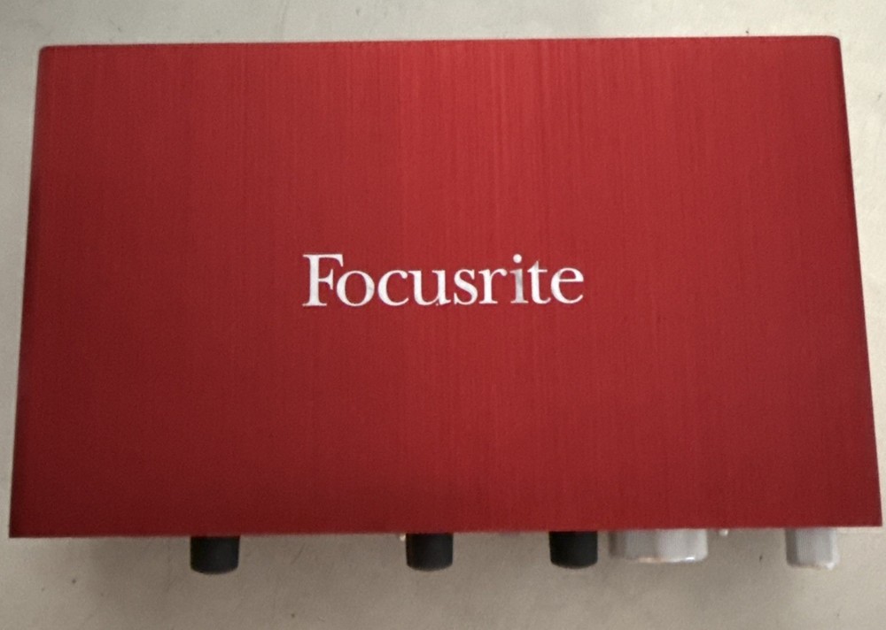 Focusrite Scarlett 2i4 2nd Gen 2 Channels USB Audio Interface