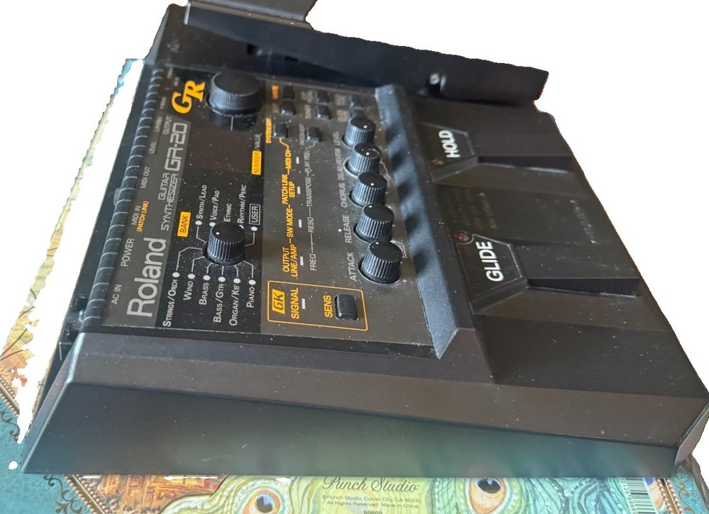 Roland GR-20 Guitar Synthesizer Floor Unit, 469 Presets Works A+, P/S Incl