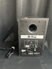 JBL Professional 305PMKII Powered 5″ Two-Way Studio Monitor