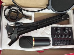 Legendary Vocal Professional Podcast Equipment Bundle with Live Sound Card B26