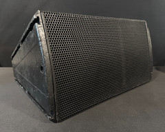 Clair Brothers P-2 Point Source Enclosure Loudspeaker Front Fill / Floor Monitor
