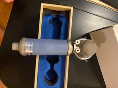 Blue Microphones Bluebird SL Studio Condenser Microphone – Blue