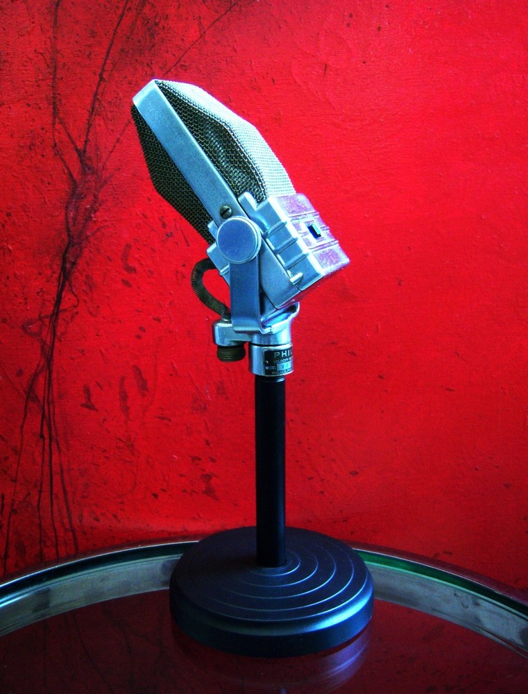 Vintage RARE 1940’s Philco / E.V V-1 „Velocity“ Ribbon microphone w stand # 2