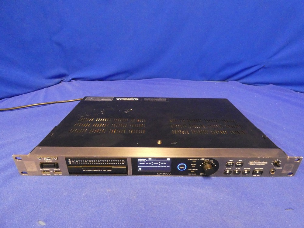 Tascam DA-3000 Stereo Master Recorder/ADDA Converter (works read ad)
