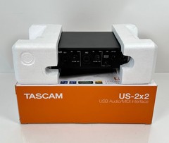 TASCAM Audio Interface US-2×2 USB MIDI AUDIO INTERFACE