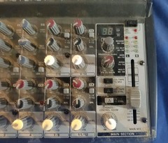 Behringer XENYX 1202FX 12 CH Mixer with Effects.