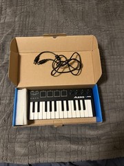 Alesis Q25 25-Key USB-MIDI Keyboard Controller