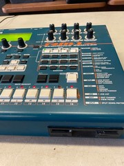 Yamaha RM1x Sequence Remixer & Groovebox W/ Power Adapter Powers on
