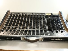 Peavey Twelve Hundred Stereo Mixer Model 1200 – Early Wood-Rear-Output Version