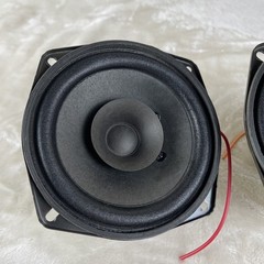 Pair of 3.5″ Speaker Drivers 8 Ohm – Untested / No Brand