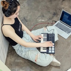 Portable Mini 25-Key MIDI Controller USB Keyboard & Drum Pad Plug and Play A2H1