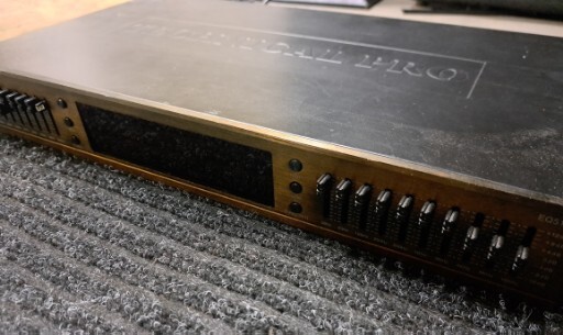 Technical Pro EQ-5151 Sleek Brown/Black Color