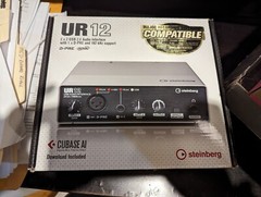 Steinberg – UR 12 2×2 USB 2.0 Audio Interface with 1xD-PRE and 192 kHz support