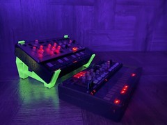 25º Angle Stand for All KORG Volca Series Modules – Special Edition LUMINESCENT