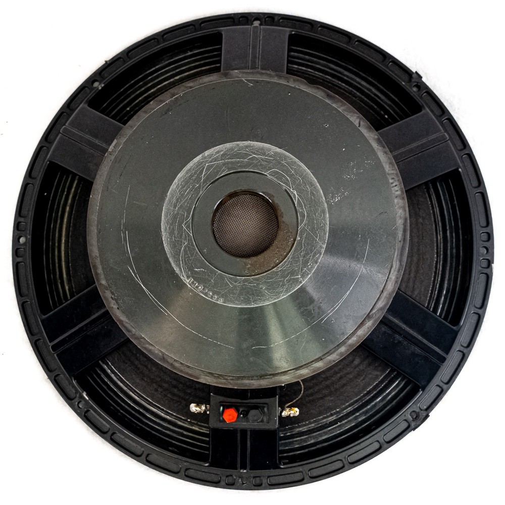 RFC / Eastern Acoustics L15P-200K – 1600W Continuous Program Power Handling