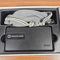 Hollyland LARK 150 2.4GHz 2-Person Clip-on Wireless Microphone System