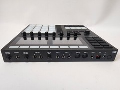 Native Instruments Maschine MK3 Audio MIDI Interface Sampler Drum Controller