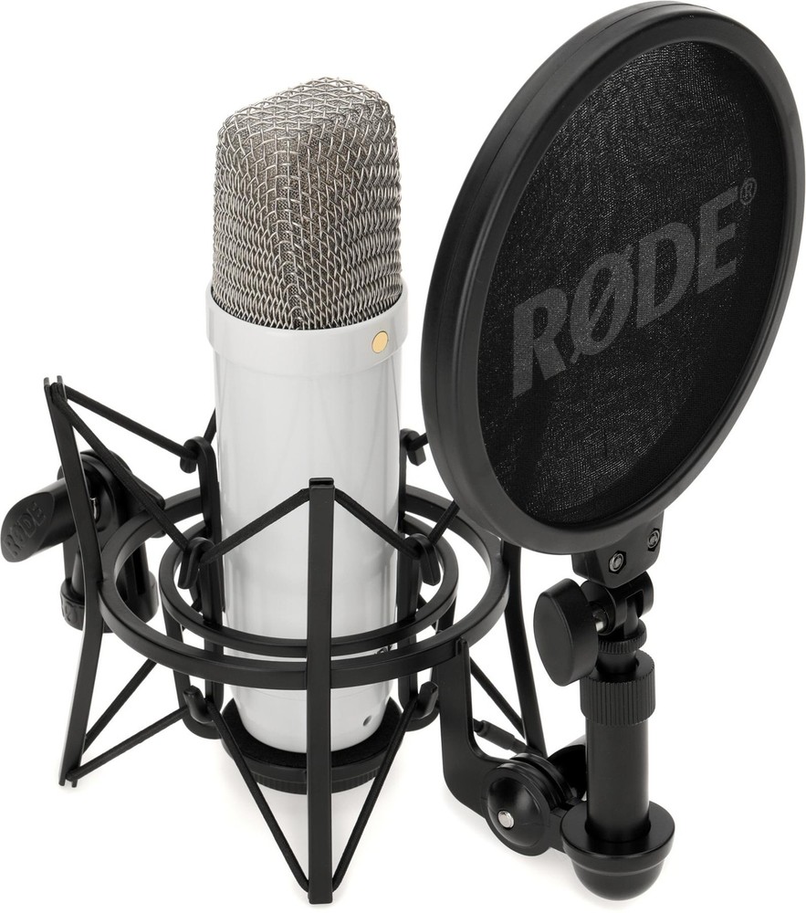 Rode NT1 Signature Series Condenser Microphone with SM6 Shockmount and Pop