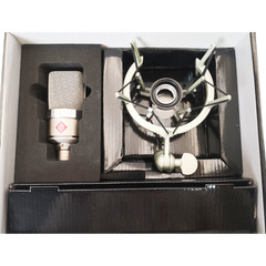 Neumann Tlm 102 Large Microphone Diaphragm CondenserStudio Set W/ Shockmount Us