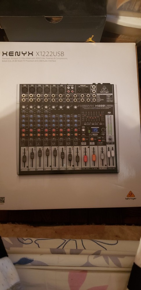 Behringer XENYX Mixer QX1222USB