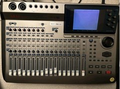 AKAI Professional&Digital Personal Studio DPS16 16trMTR 24bit 96kHz 10GB HD AsIS