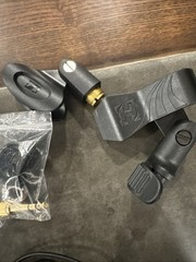 AKG P220 Studio Condenser Microphone & Case NO SHOCK MOUNT