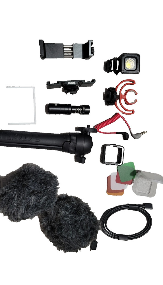 RØDE Universal Vlogger Complete Cellphone Filmmaking Kit w/ Mic, Light, Tripod